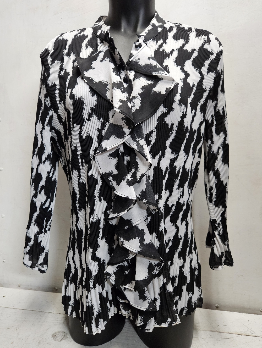 Essentials by Milano Womens XL Black/White Houndstooth Ruffled Ribbed Blouse Top